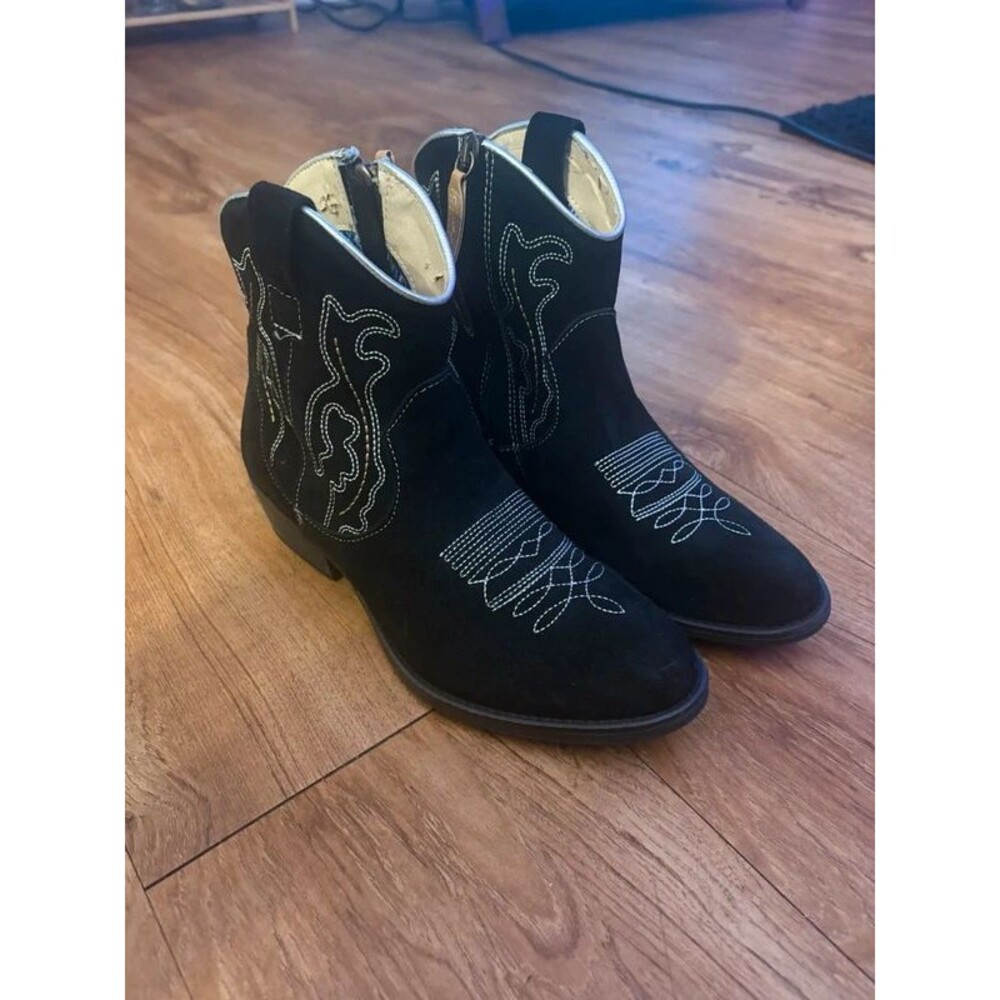Dingo Daisy Mae Embroidered Western Ankle Boots Sz 8